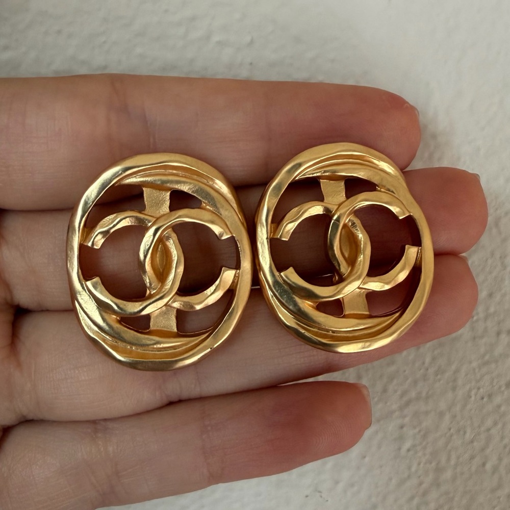 ✨Vintage Chanel Gold-Tone CC Earrings✨